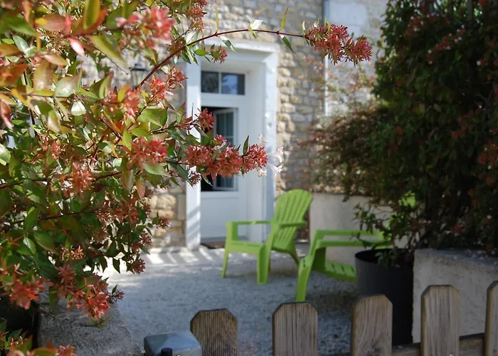 Bed & Breakfast Le Comptoir Des Ecoliers Gemozac